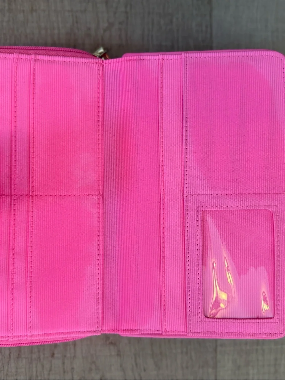 Lilly Pulitzer Warwick Wallet Beach Club Blooms Lapis Lazuli